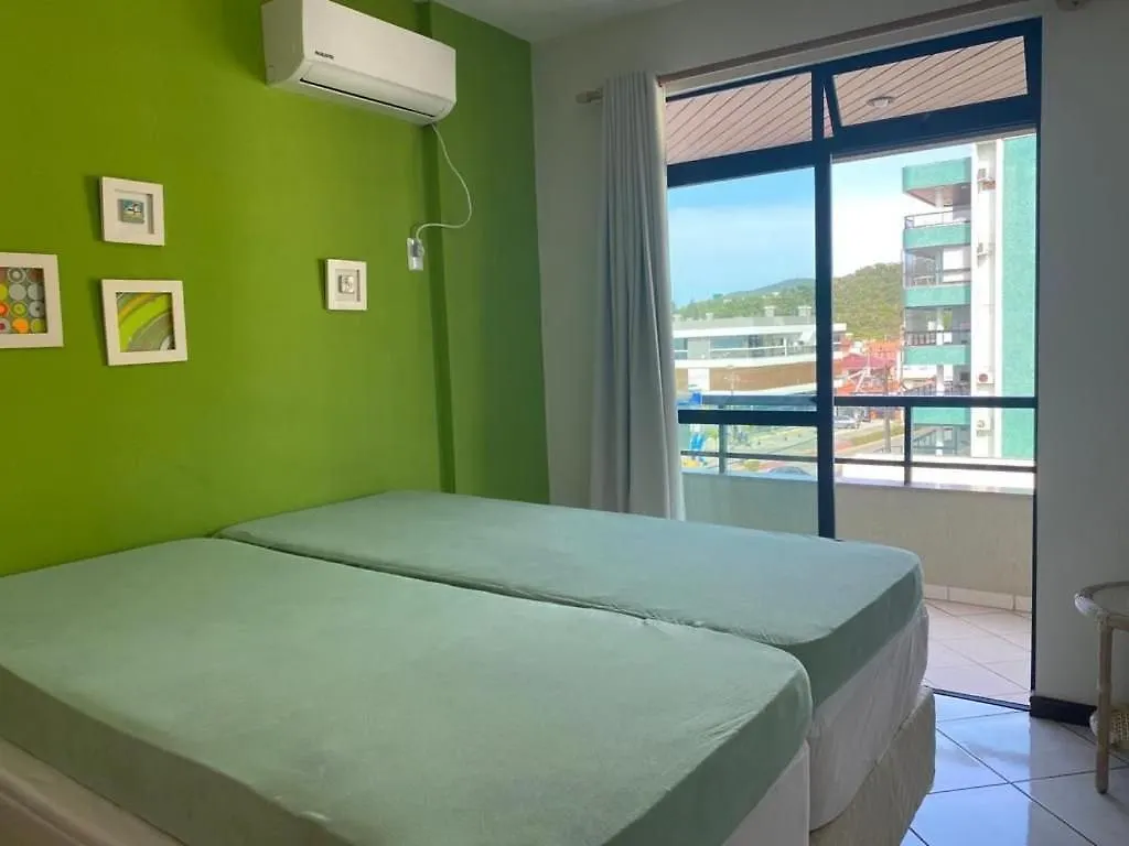 Apartament B106 - Apto 2 Quartos P/ 6 Pessoas Com Vista Mar Bombinhas