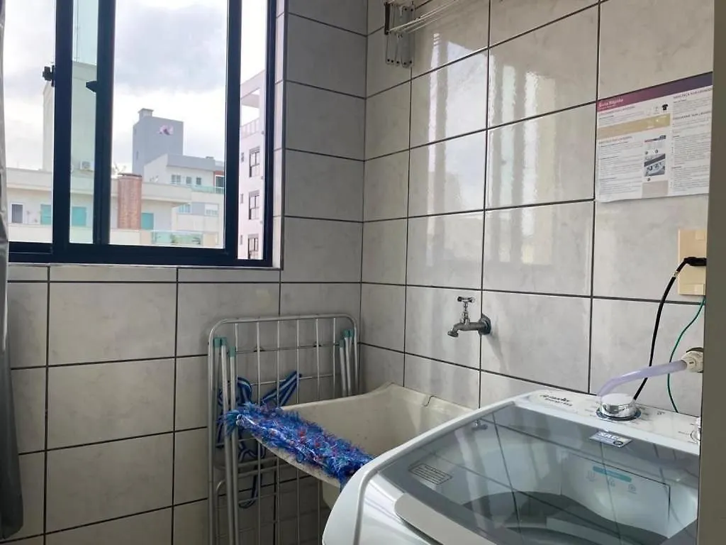 Apartment B106 - Apto 2 Quartos P/ 6 Pessoas Com Vista Mar Bombinhas Brazil